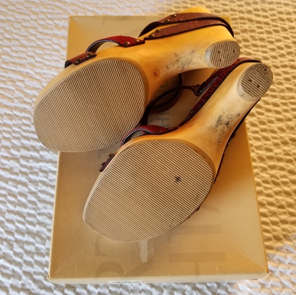 🎉Host Pick🎉Arturo Chiang Wedge Shoes - Picture 6 of 6